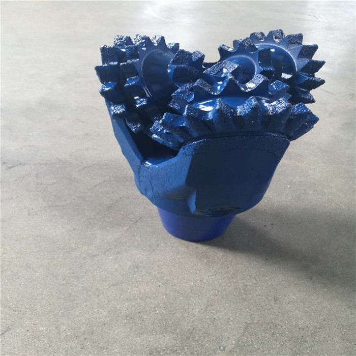 硬質(zhì)合金牙輪鉆頭_江漢三牙輪鉆頭