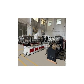 PET 發泡地板墻板生產線設備工藝技術