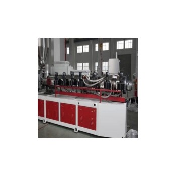 同透通體紋路地板擠出機械設備